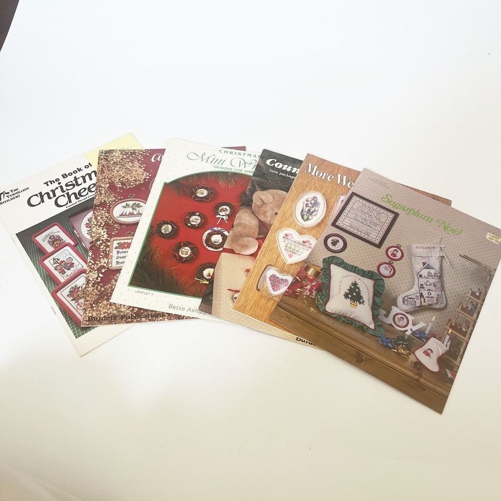 Vintage Christmas Cross Stitch Pattern Book‎ Lot of 5 Ornaments Stockings Decor
